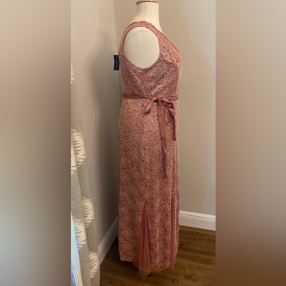 2x Dress 🩷 - Picture 2 of 4